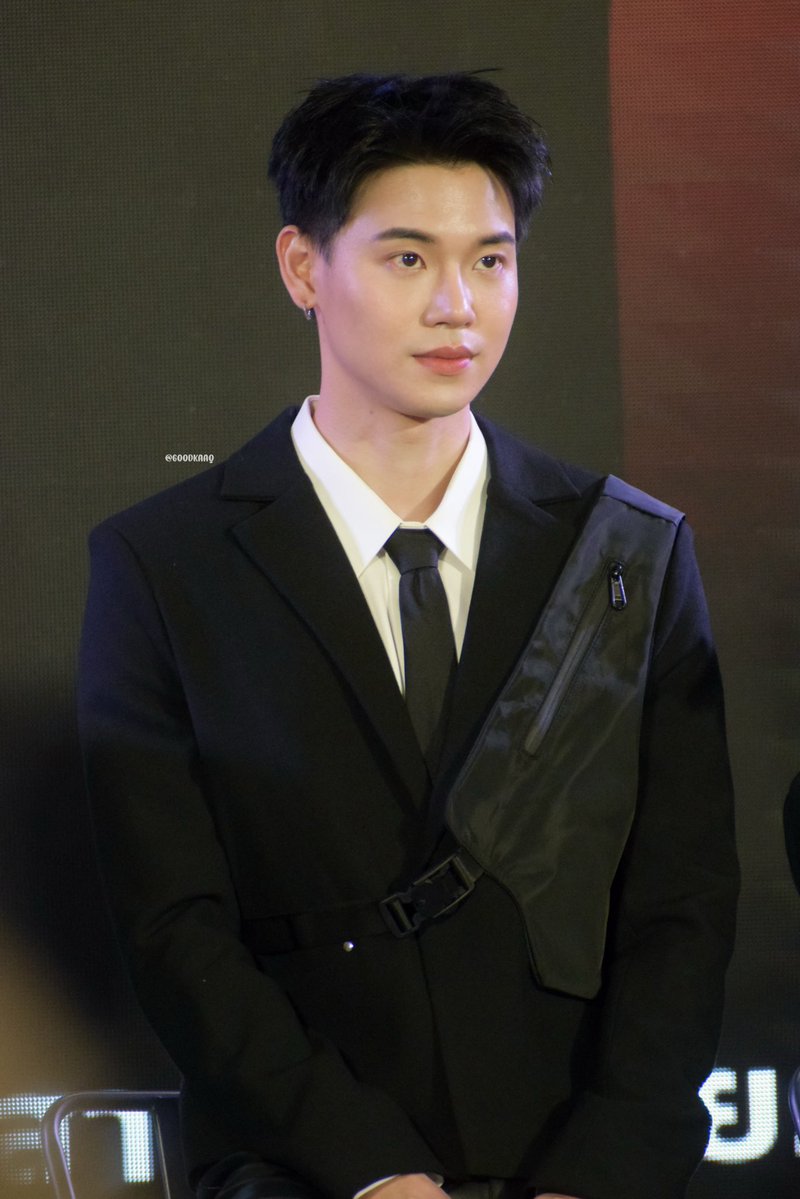 goodkaaQ's tweet image. 𝟯𝟬:𝟭𝟭:𝟲𝟴

                                     🫠
         
                         @yinyin_anw 

#yinyin_anw 
#PraewMeetAndReadxที่รักสารวัตรเธียร์
PoliceInLove Praew SiamParagon