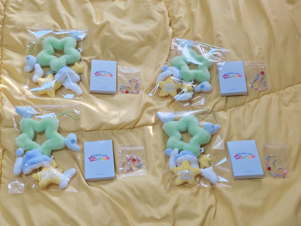 ₊☆·₊˚౨ৎ˚₊☆·₊
리쿠와의 첫 크리스마스 이벤트

🎄위시 플러피 드림캐쳐🎄

✨️이벤트 참여는 댓글 필수!
✨️개봉된 드림캐쳐라도 괜찮으신분들만
✨️되팔이 금지
✨️받으면 후기 짧게라도🙏
✨️당발은 12월 20일!!!
✨️일택 가능하신분만!
✨️당발에 연락없으신분들 넘어갑니다