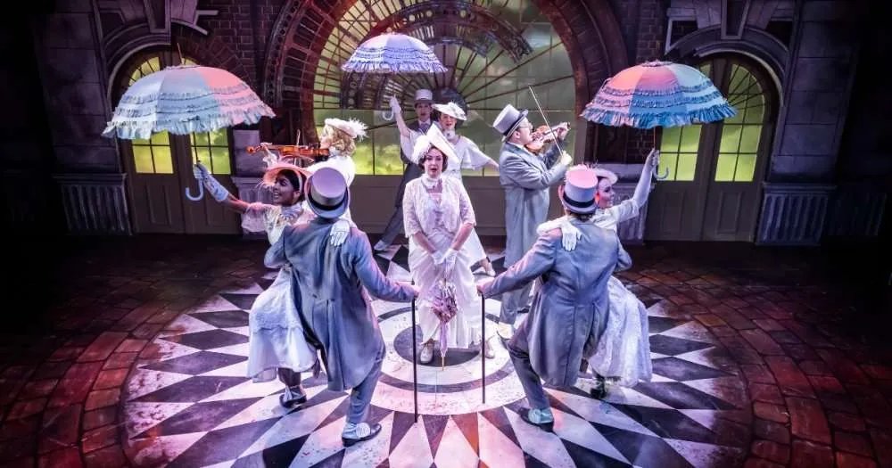 @LondonTheatre1 🦄 tweet media