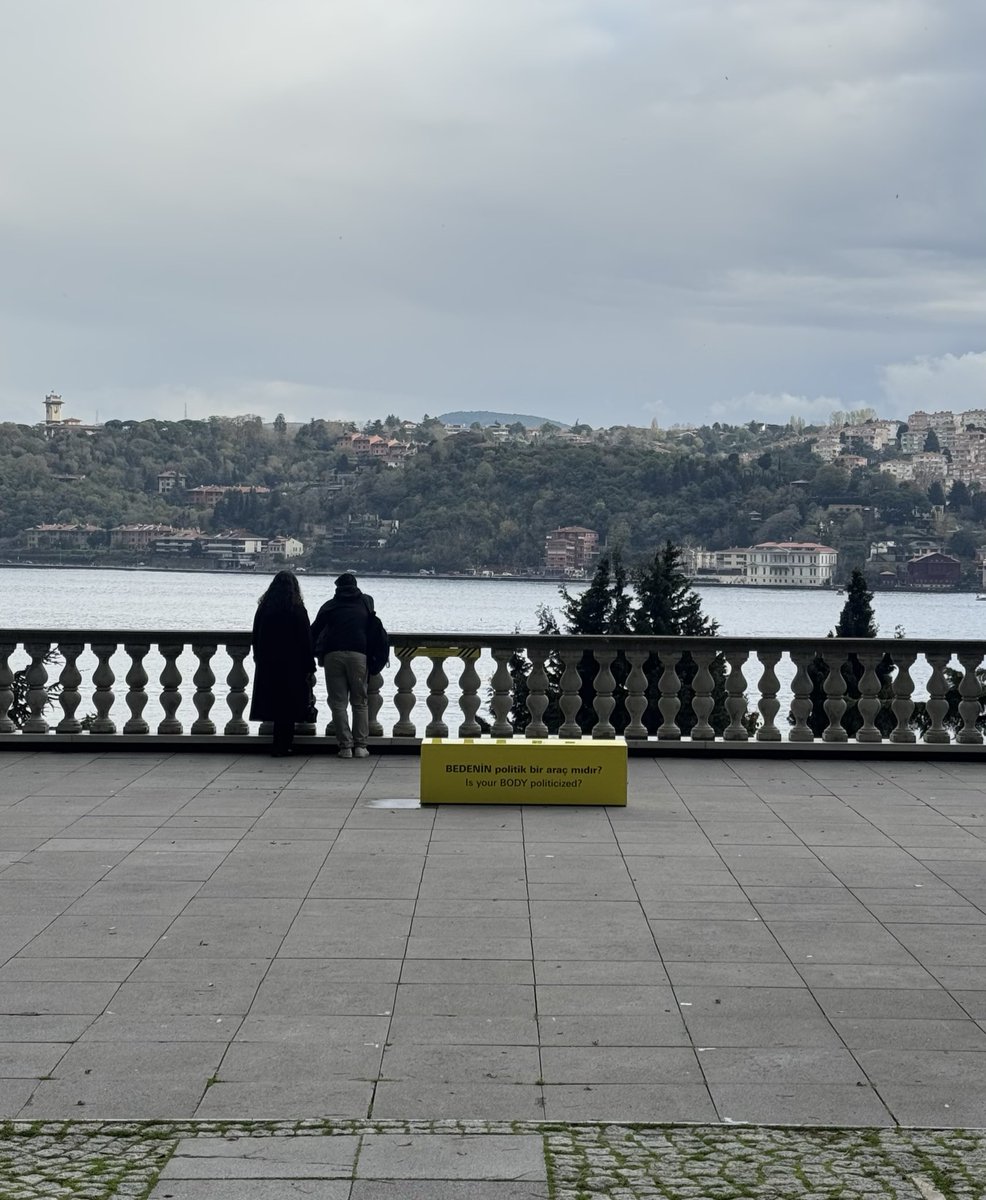 hegel ve büyük dil modellerinde oyalanmak istiyorum