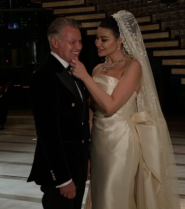 لحظات لا تُنسى من زفاف أروى جودة.. تفاصيل الزفاف ومجوهرات فاخرة خطفت الأعين بوهجها 