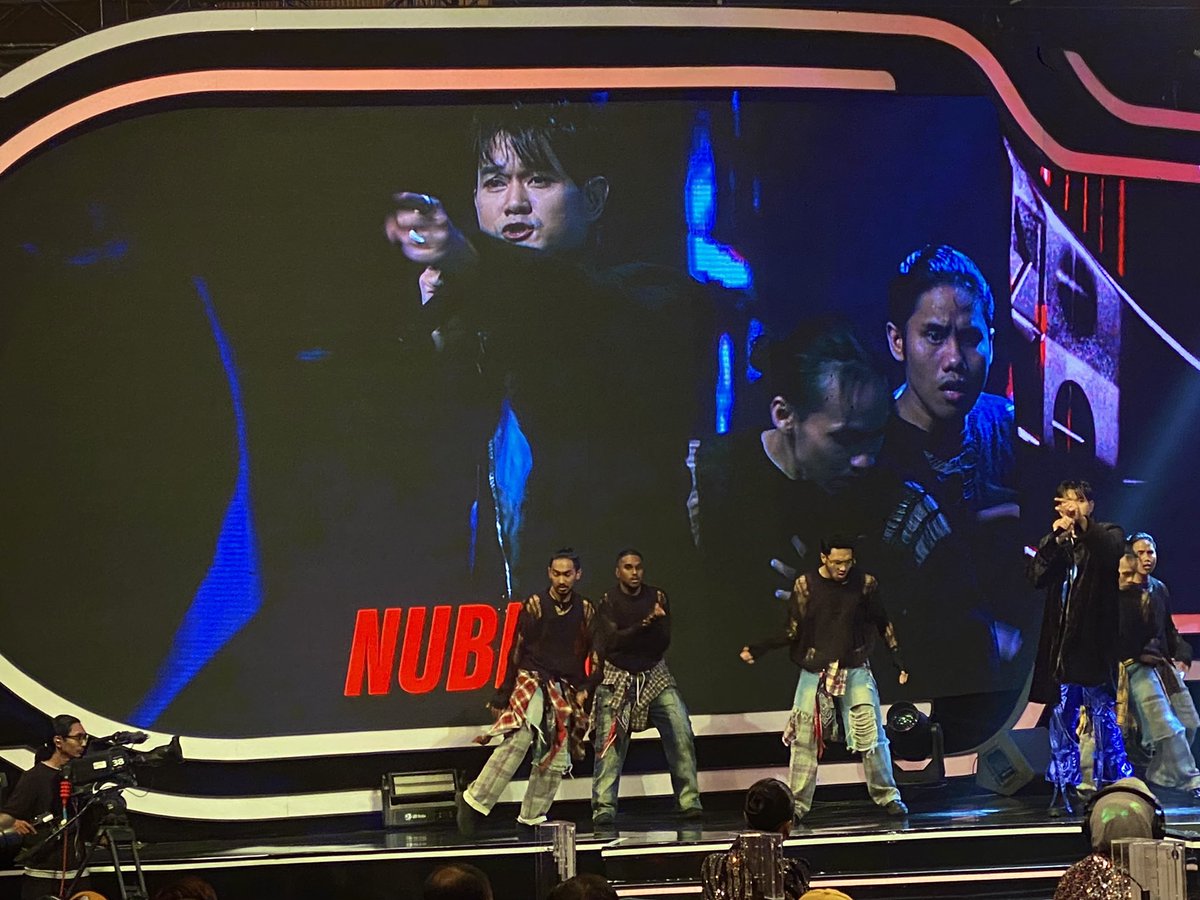 tengkumuda1_'s tweet photo. Its gonna be me! Nubhan bring back 90s vibes!

#GegarVaganza2025 #GV12 #Vaganzers #Adabi #ExtraJoss https://t.co/wF6ehQS62N