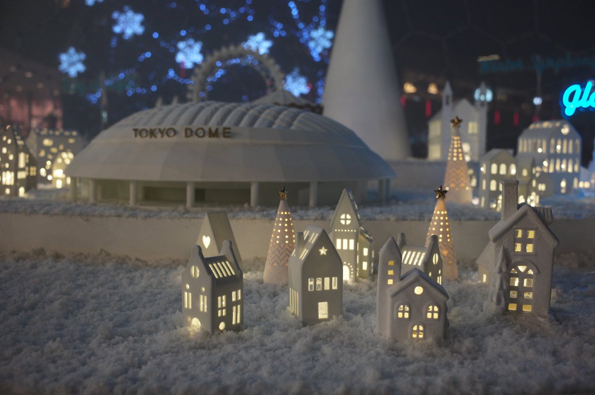 srmr_coke00's tweet image. 夜の東京ドームシティに行ってきました🎡
久々の観覧車からの景色はめちゃよかった～
刀剣乱舞のコラボもしていてオタクさんたちも楽しそうだった⚔️
都心の遊園地はアクセス最高で大好きなのでずっとあって欲しいな…

#東京ドームシティ
#観覧車
#leica
#m11p