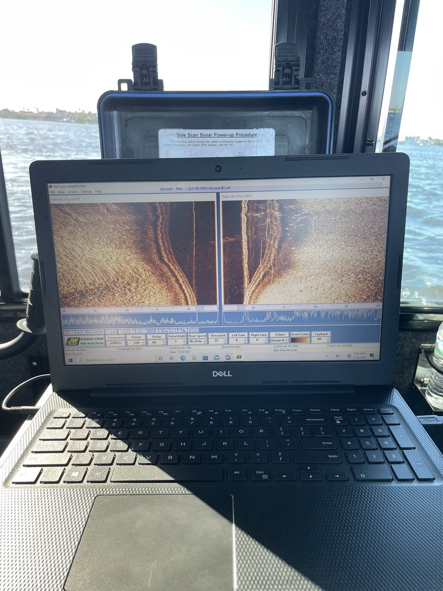 SheriffLeeFL's tweet photo. #TeamLCSO is assisting our partners at the U.S. Coast Guard in the ongoing search for the missing boater. Our Marine Units and Aviation Division are on scene actively supporting search efforts. https://t.co/MzDPlb6bPx