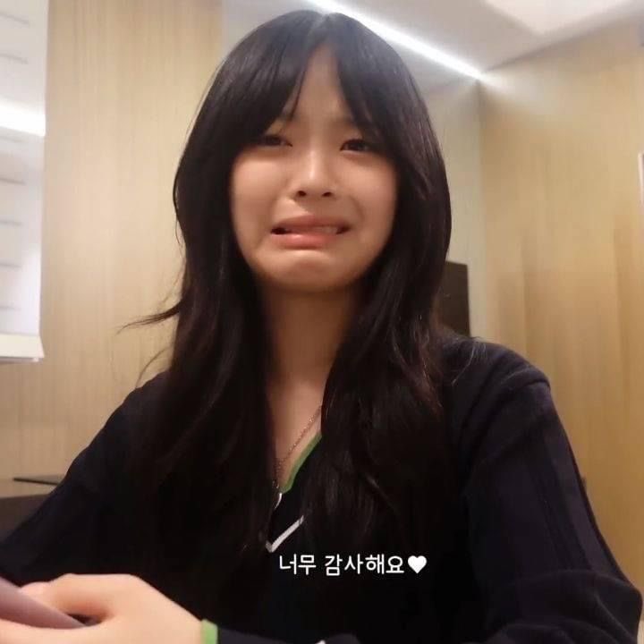 Hanni—! ˶ᵔ ᵕ ᵔ˶ tweet media