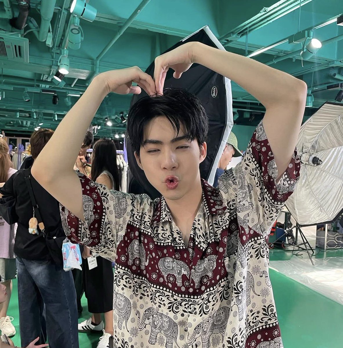 when i saw net post this pic of jj from ep1 of dmd friendship, i