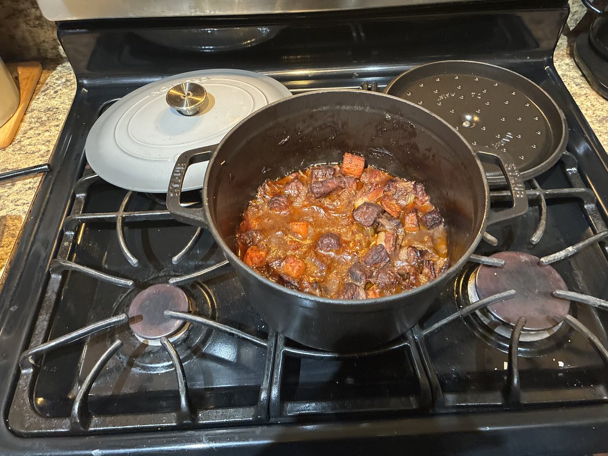 J_Pine_Savage's tweet photo. @jwalkermobile Making up for last night’s frozen pizza!!! Beef, @Nueskes bacon, onion, carrot, orange, cinnamon, bouquet garni, a bottle of CdP. Julia Child’s #daube #Provence https://t.co/K4pRZY1qwK