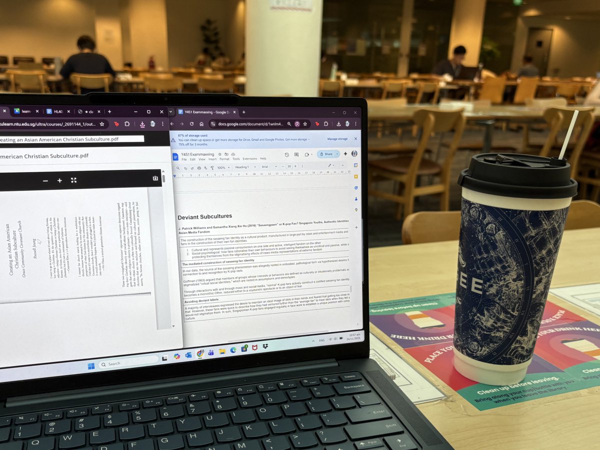 notesofsage's tweet image. exam szn is for studying, milk tea, and soup dumplings! #studytwt
