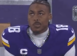 br_betting's tweet photo. How i'm looking at the board after losing every single bet on Thanksgiving, Black Friday, and rivalry week https://t.co/CEHSgJTLQF