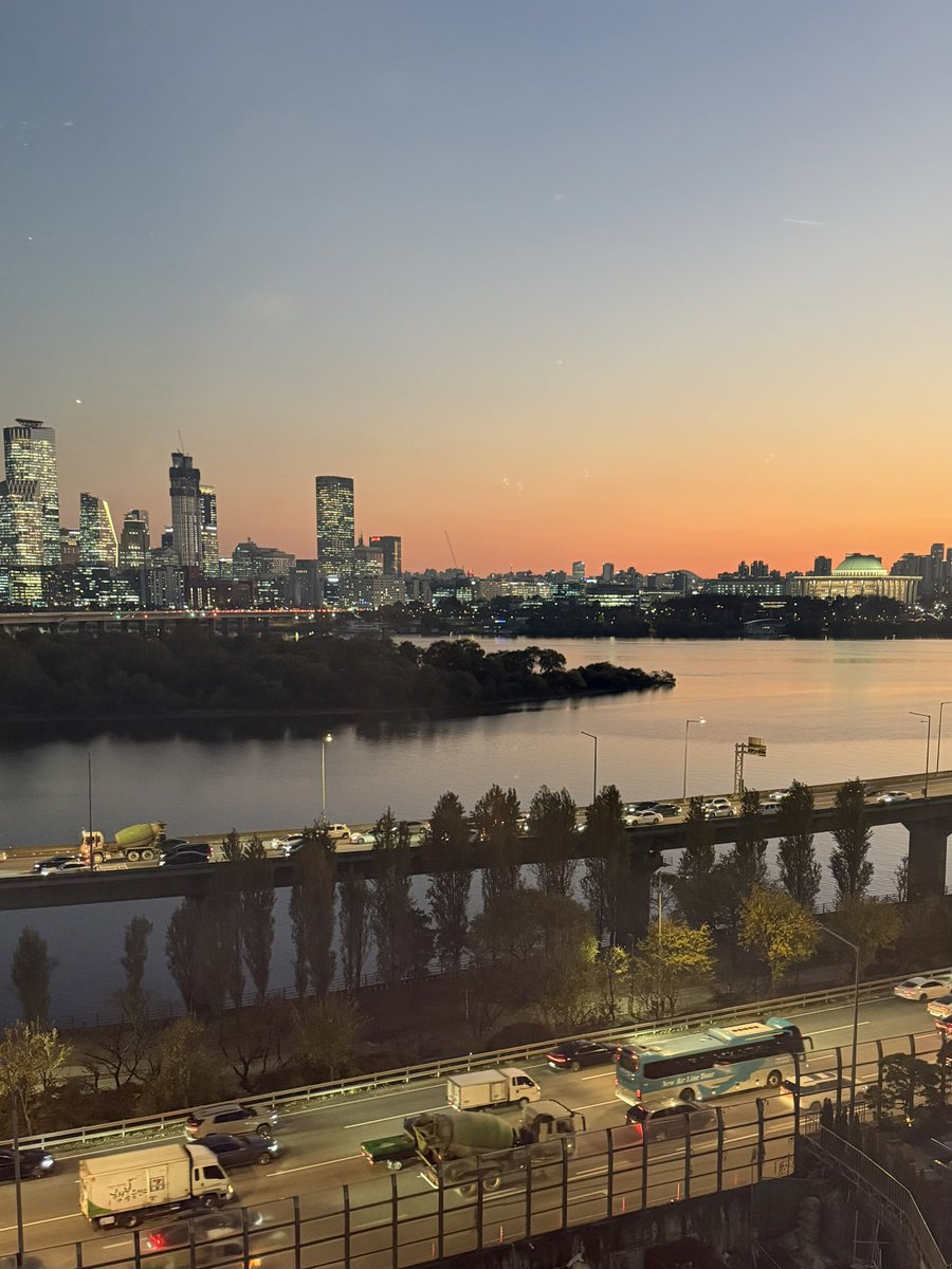 7luckylee7's tweet image. ^♡^