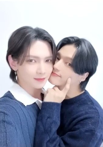[📷] 10TH ANNIVERSARY YEOWOOZ

#10YearsOfYeowooz #여우즈_10년_친구
#여상 #YEOSANG #우영 #WOOYOUNG <a href="/ATEEZofficial/">ATEEZ(에이티즈)</a>