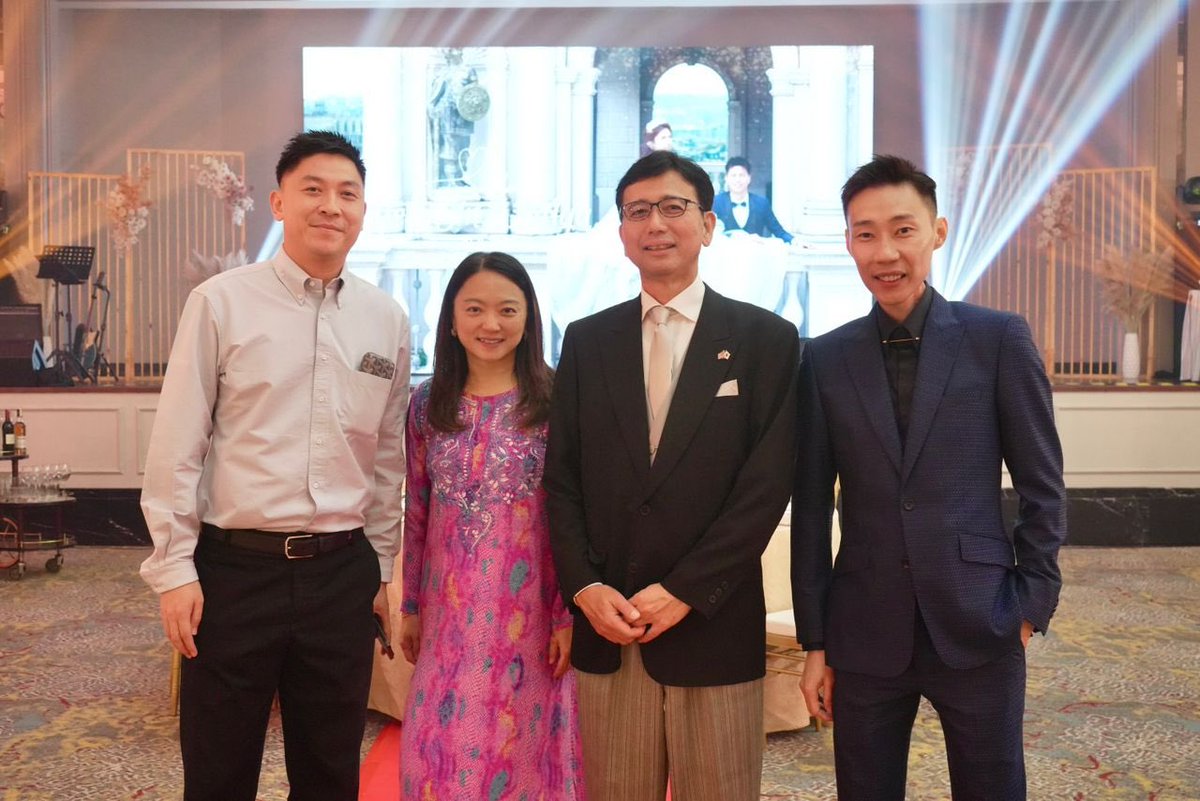 JPNAmbMalaysia's tweet photo. Honored to attend Ong Yew Sin &amp; Aya Ohori’s happiest wedding!! 💐💍

Heartfelt congrats to the wonderful couple!! 🇯🇵🇲🇾

Wishing even stronger Japan–Malaysia ties ahead through badminton !! @hannahyeoh https://t.co/ctZRHwA7cl