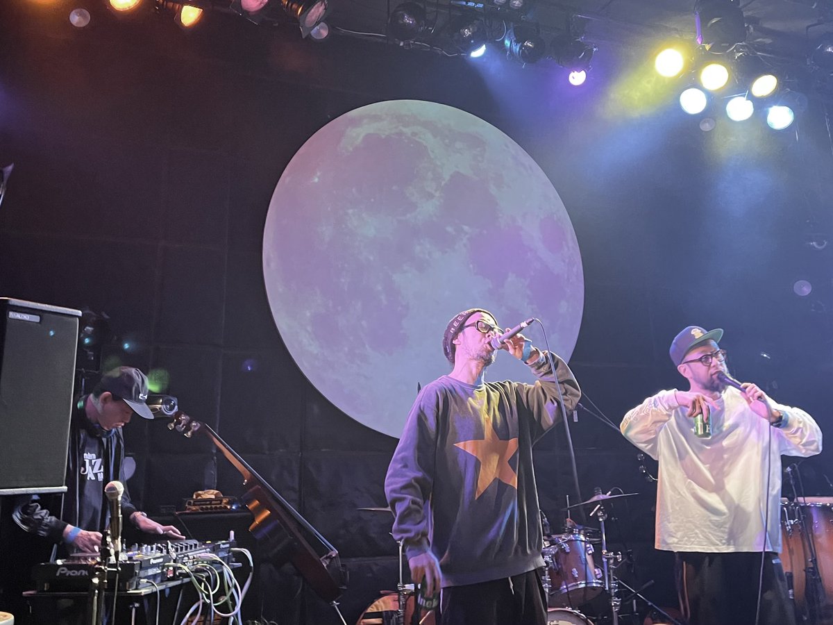 noah330's tweet photo. #YAPANI #WaYoSet #上鈴木兄弟 の共演最高に楽しかった♪
ヤパニの今年の新曲3曲「Tigerlily」「Don't You Worry 'bout a Thing(feat.mizquiさん)」「Dragonfly」そして「Salvia(feat.上鈴木兄弟)」をパワフルで大迫力の生演奏&生歌で聴くことができてめちゃくちゃ嬉しかった♬ https://t.co/PzgdhYkJZz