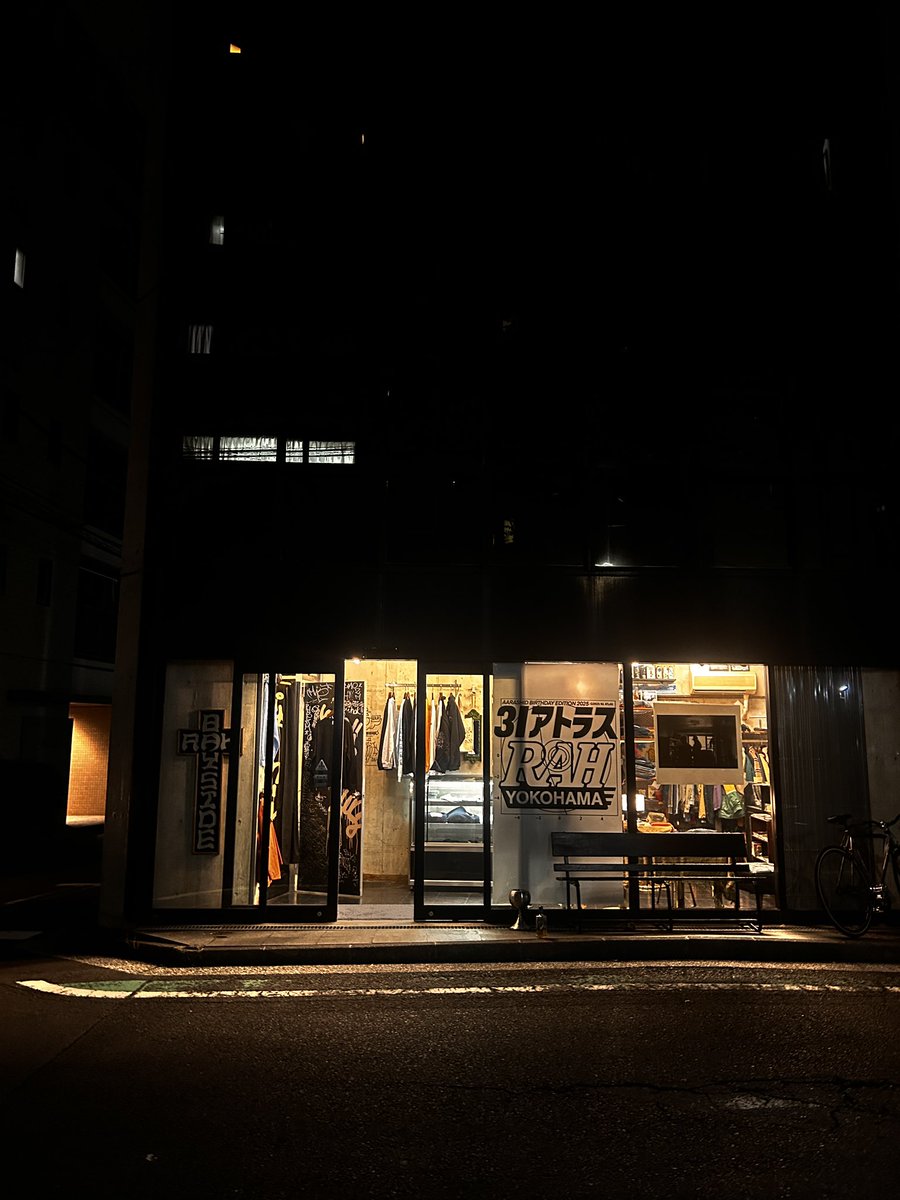 weeverywheres's tweet photo. worldwide everywhere
we making art #RAHYOKOHAMA https://t.co/q8KaIpo1t6