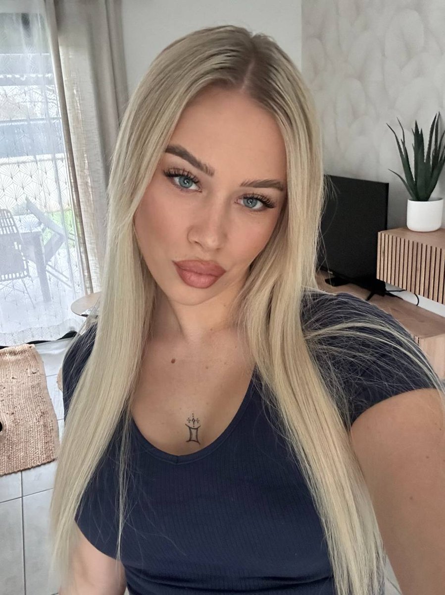 Cassandra 👑 tweet media