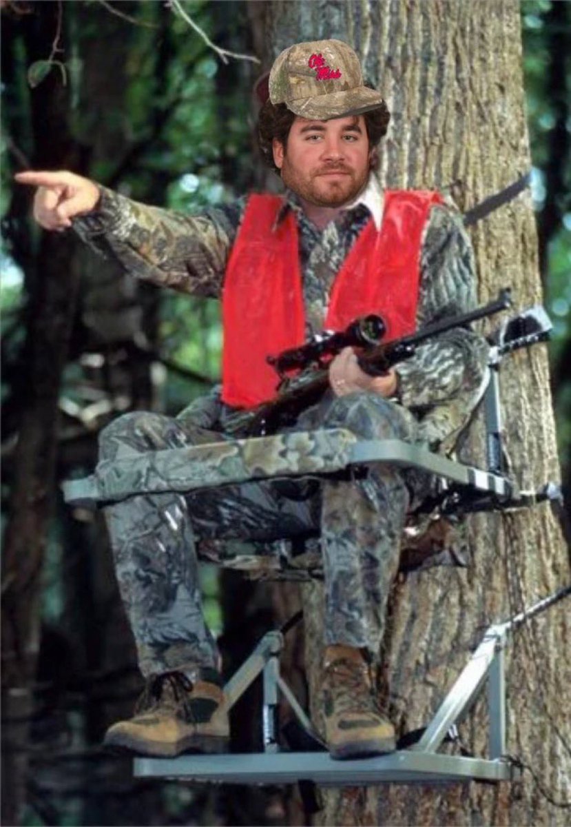 My HC <a href="/CoachGolding/">Pete Golding</a> 👏🦈 

We ride now <a href="/OleMissFB/">Ole Miss Football</a> 😎