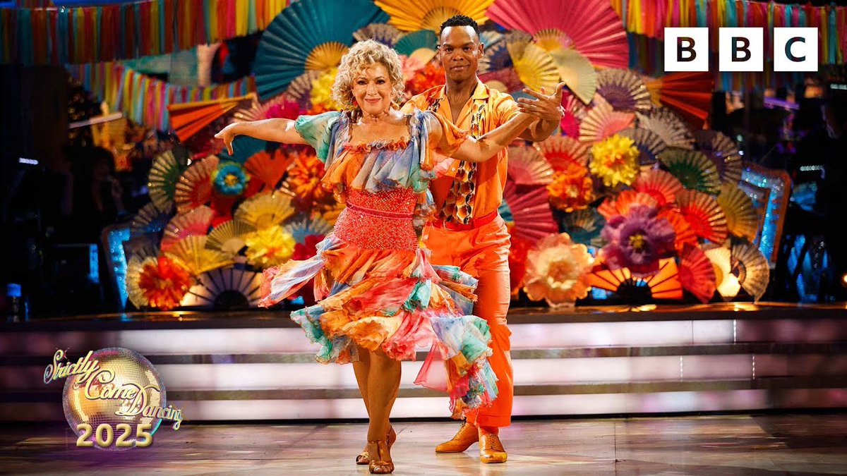RyanSoapKing25's tweet photo. Alex Kingston has been incredible on #Strictly #StrictlyComeDancing this year. She achieved the earliest 10 for a Rumba in Strictly history, she was amazing rep for the over 60s and she's a cancer survivor - living proof that anybody can learn to dance no matter what. ❤️ https://t.co/IZTBLu9n5k