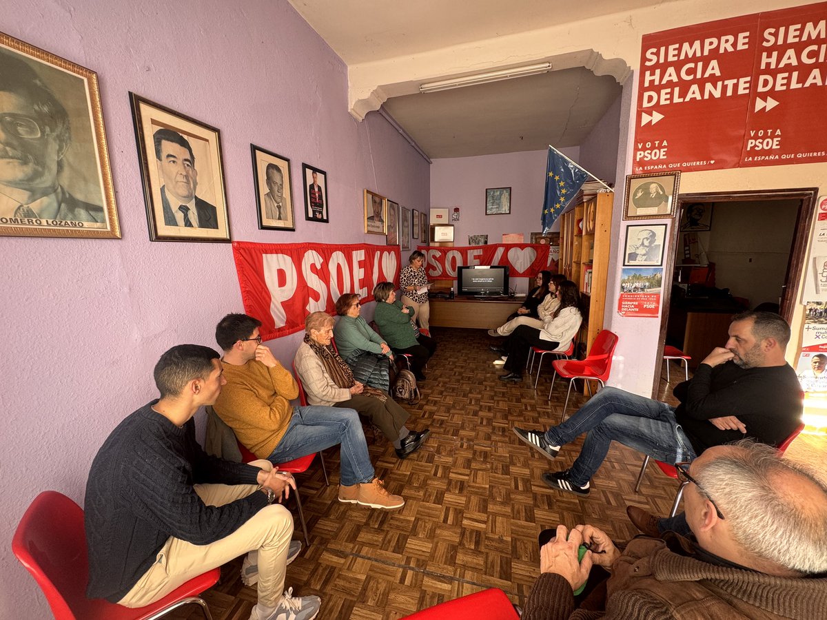 Esta mañana celebramos un año más en <a href="/ValenciaDeDJuan/">Valencia De Don Juan</a> #LeónEsp un acto con motivo del #25N para condenar la violencia machista y concienciar sobre este grave problema social en nuestra casa del pueblo. 

Ni una más, #NiUnaMenos.