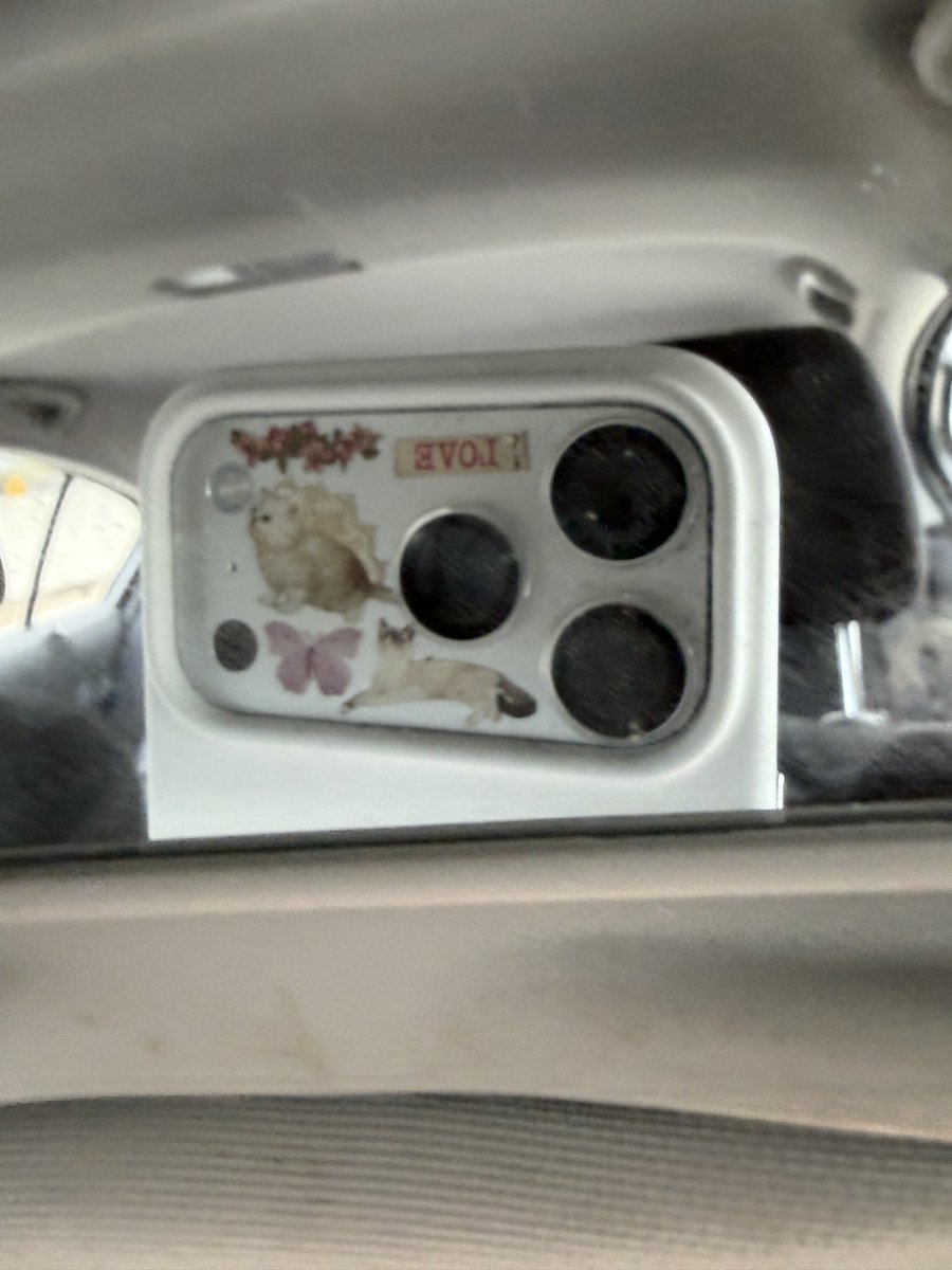 bvrnesgf's tweet image. u gotta customize it!! here’s what u did with mine