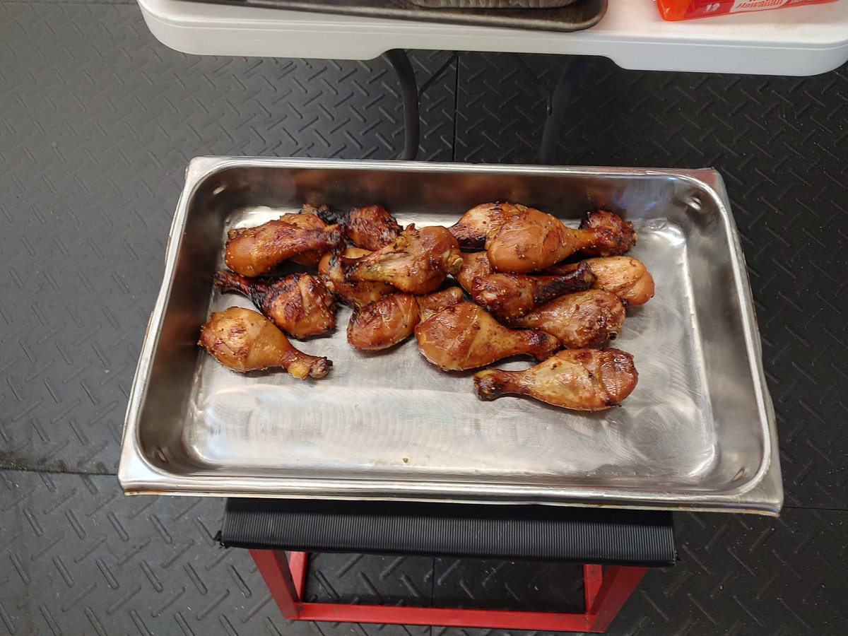 CMichaelMyers's tweet image. . @HCHurricane_FB coaches gotta eat! Was glad to fire it back up 1 more time!

🏆 Week! 

I know the 🌀's will be prepared, it's what they do!