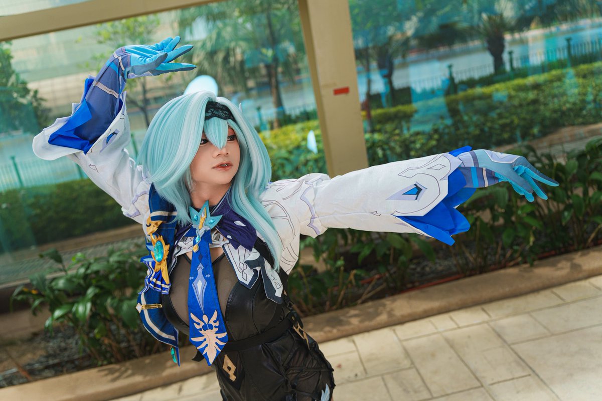Ruunacy's tweet photo. cosplay                 vs              daily https://t.co/KPLgVlPQoq