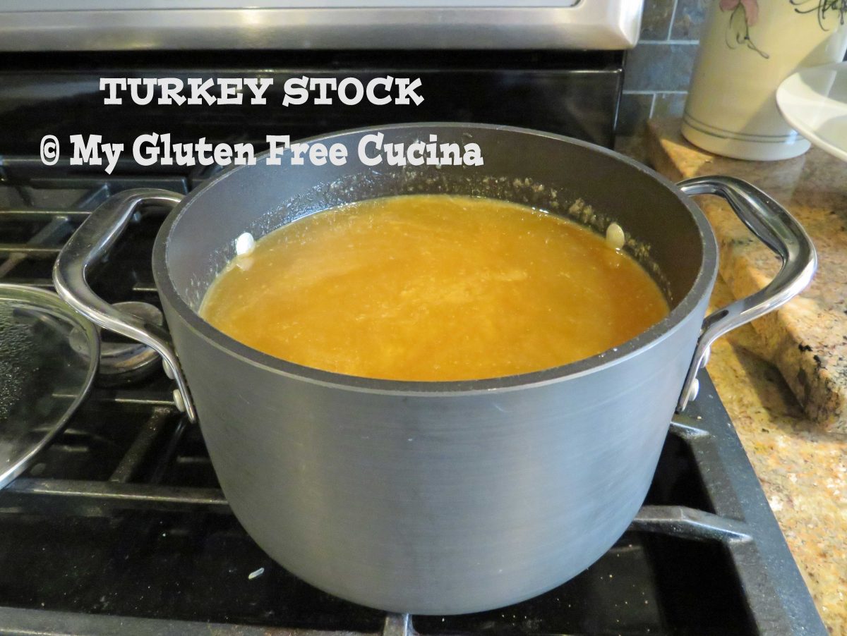 I made a turkey breast for Thanksgiving this year, and one of the things I will miss is making this stock. In years past, this was an annual ritual after Thanksgiving. If you saved your turkey carcass, do check out the recipe!

RECIPE ---> myglutenfreecucina.com/2021/11/30/tur…

#glutenfree