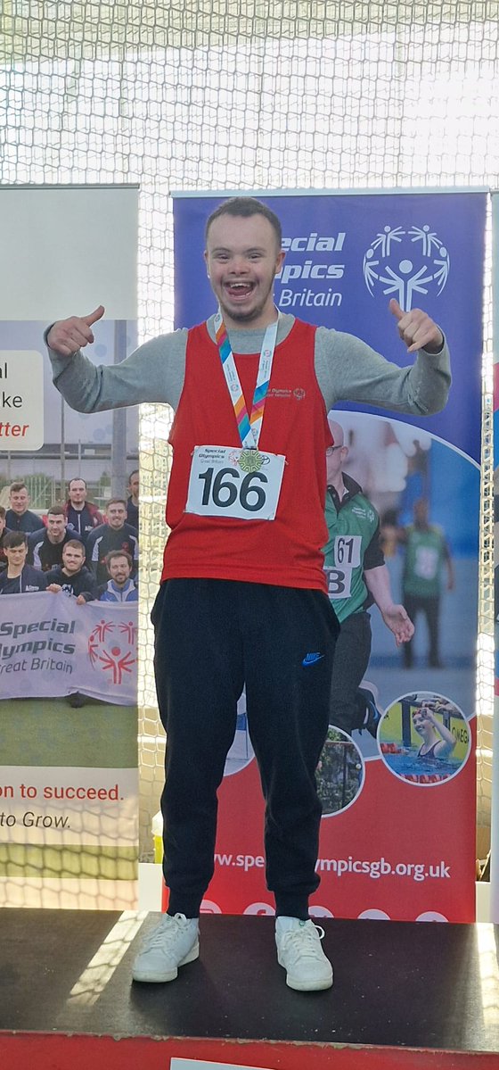AndyFord33107's tweet image. Congratulations to my fantastic son Sam for his Gold medal in the 50m at his Special Olympics event in London today. 🥇