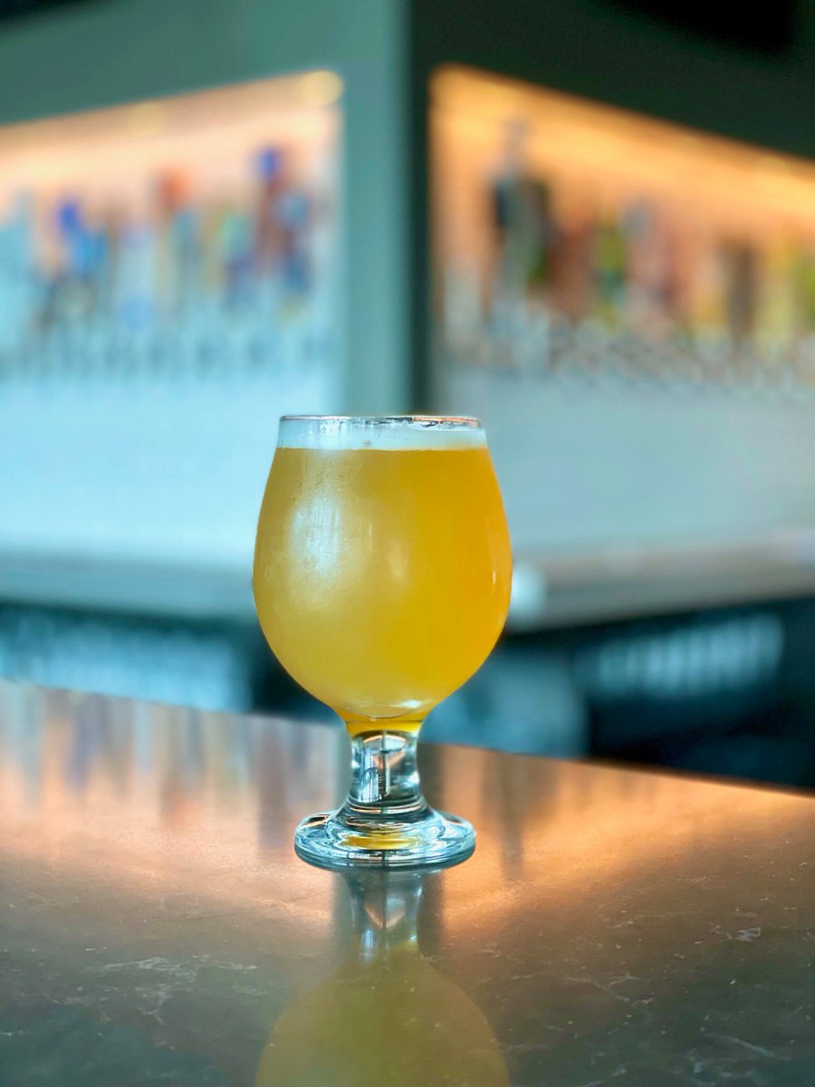 Elves Gone Wild Pizza 🤝 A cozy day at BeerStyles.

Come warm up with our new pizza special!