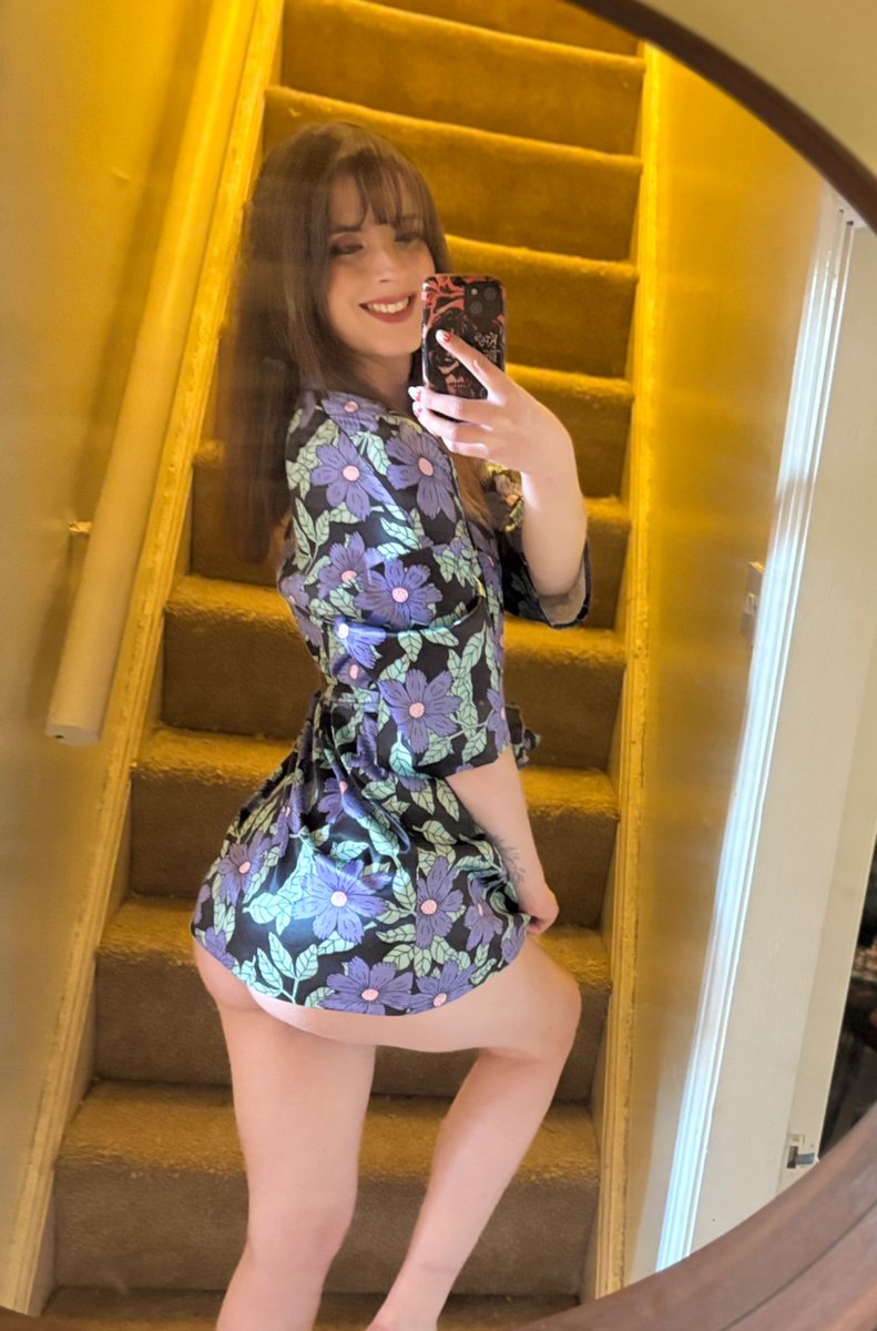 ElizaH64344's tweet photo. Feeling cheeky this evening 🤭❤️ https://t.co/ZZaMAtXo2p
