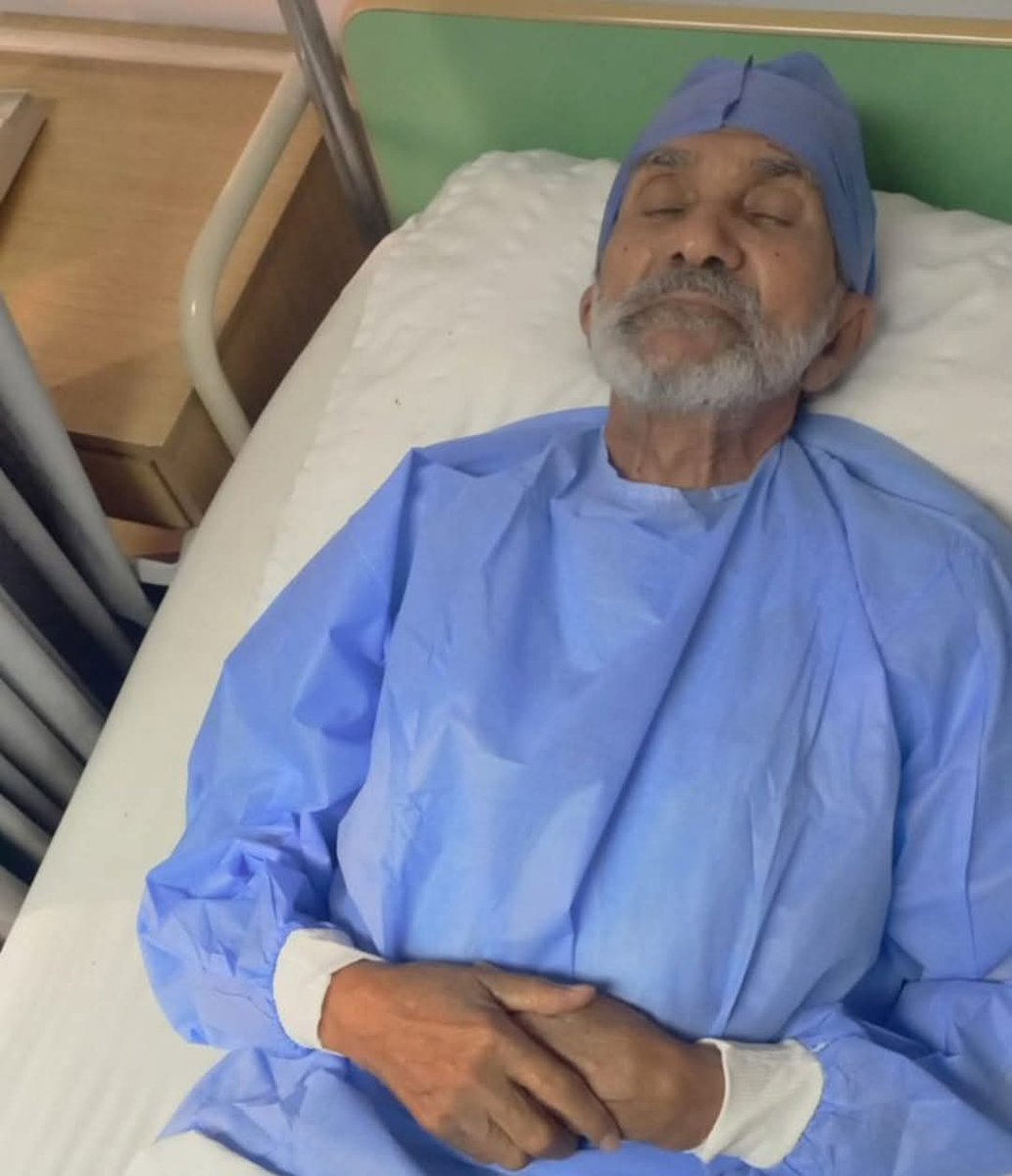 لا لتزيف الحقائق… الإفراج ليس فضلاً بل تراجعاً عن جريمة
إفراج المليشيا عن الدكتور حمود العودي والعلفي بعد 3 أسابيع من الاختطاف ليس “مكرمة”…
بل تراجع مذعور عن جريمة ارتكبتها بوعي كامل.
الخاطف لا يصنع إنجازاً حين يفتح باب السجن…
والجماعة التي اختطفت وأخفت وأرعبت أسرهما هي