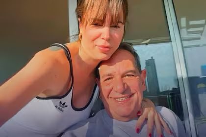 unpocotendencia's tweet photo. “José Alperovich”
Porque fue internado de urgencia tras su casamiento con Marianela Mirra. https://t.co/rsZTbkjuZ3