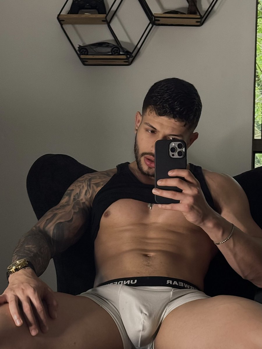 Santos tweet media