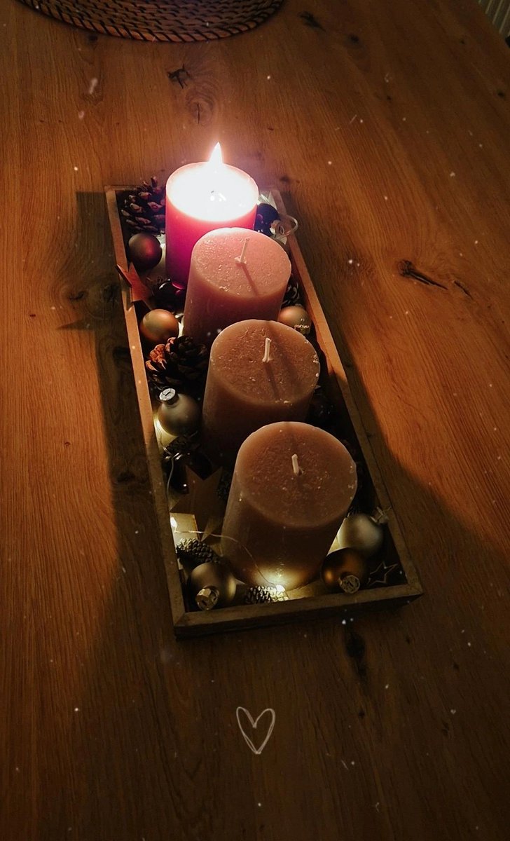 Aliina27's tweet photo. 1. Advent ✨️💫 https://t.co/wvSfOAhUE5