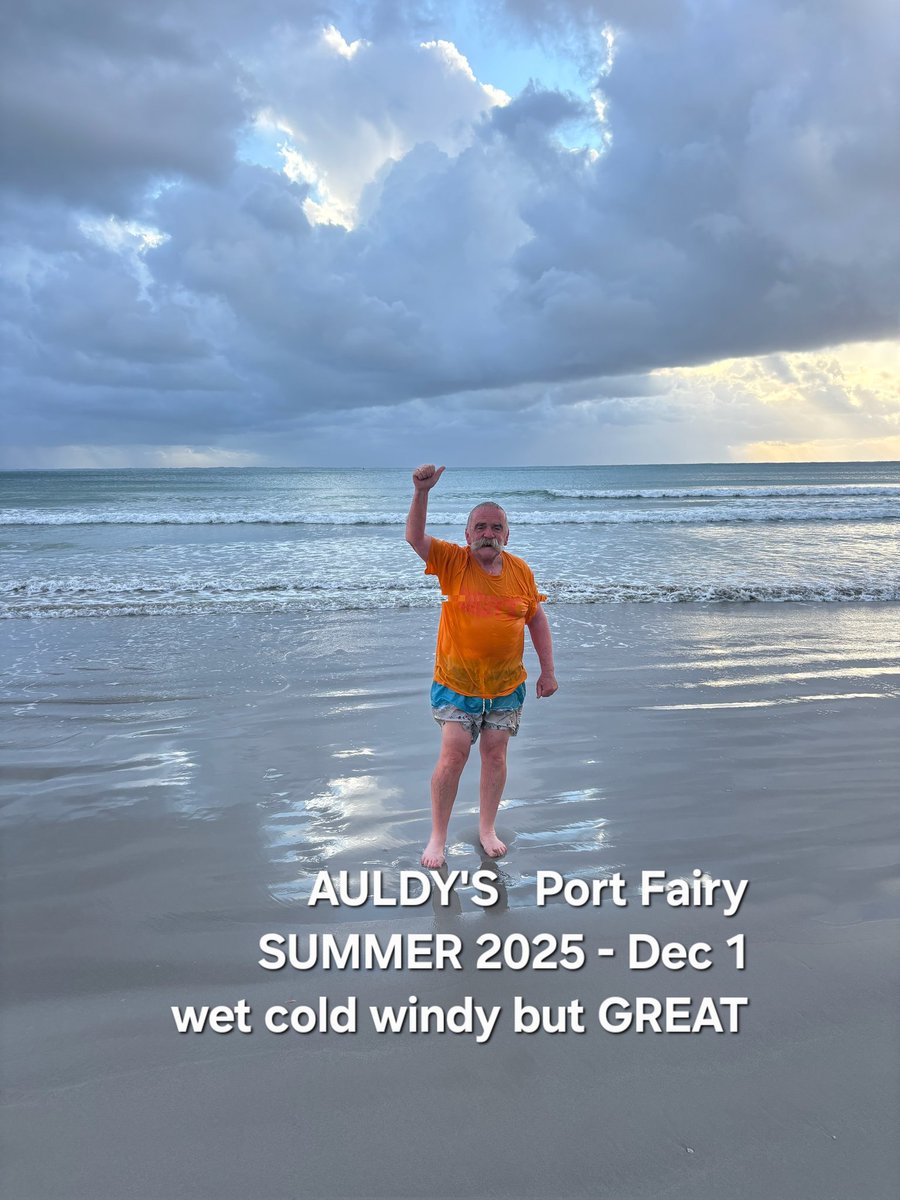 auldtim's tweet image. Lucky to be alive.. summer 2025.. daily ritual swim East Beach Port Fairy.