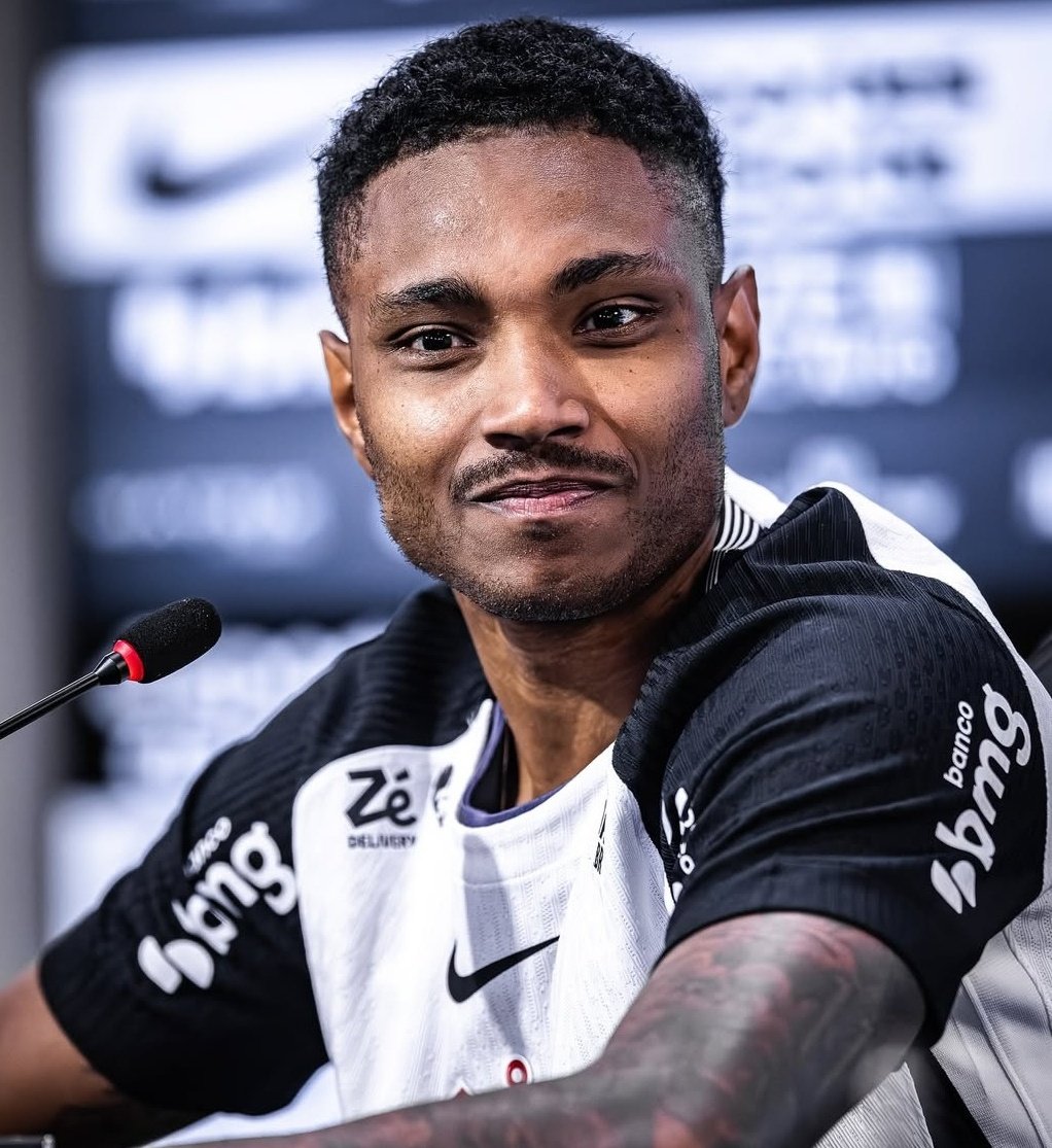 ruanrlx's tweet image. Que jogada do caralho, Vitinho!

Gol do Gustavo Henrique! Vamos!