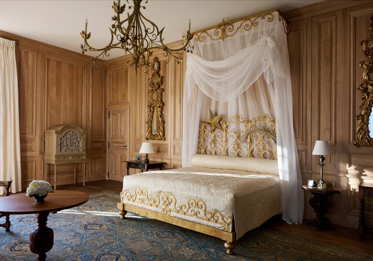 denisvengo's tweet image. La Pausa’s fate is now elegantly sealed: it will serve as an exclusive, ultra-private haven for the House’s most distinguished haute-clientèle. The ultimate VIP salon. Where else?
#VogueLife #PeterMarino #ArchitecturalDigest