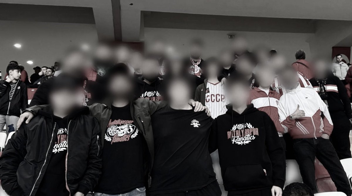 Bok gibi oynuyoruz,
kim sikine takar yine de Antalyaspor.