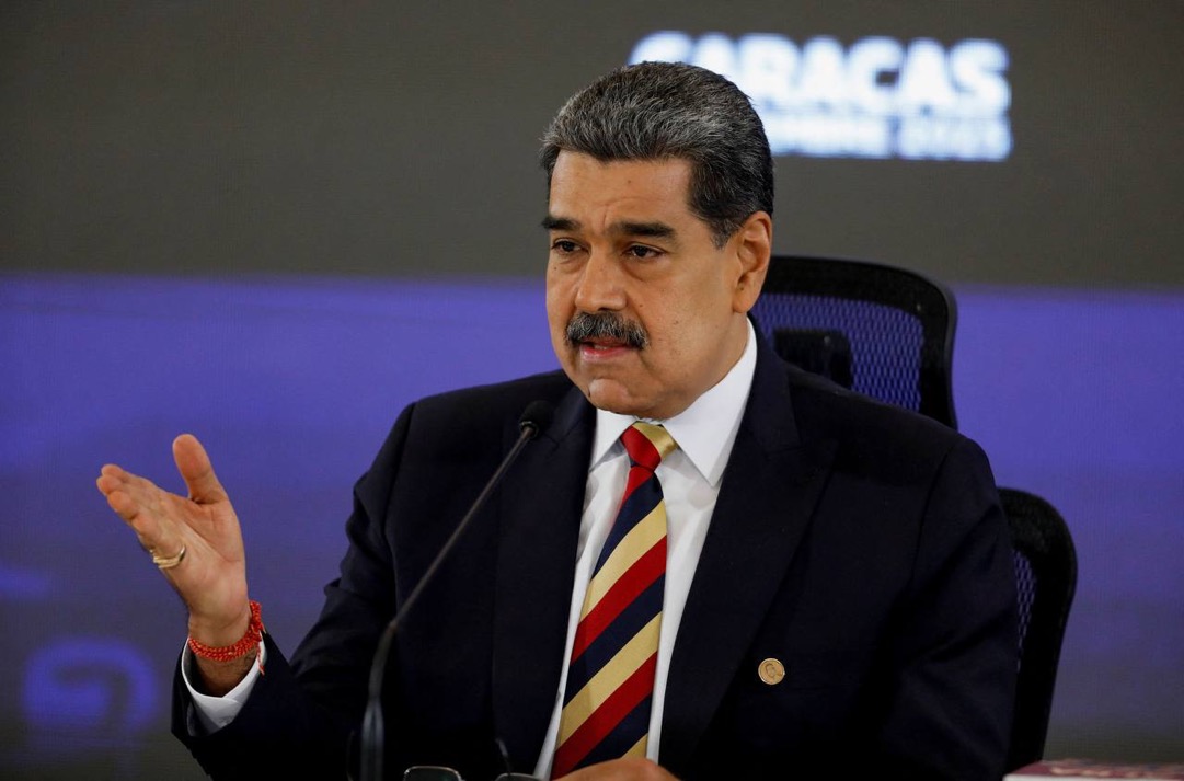 🇻🇪🇺🇸 | Maduro: "El 85% de los miles de millones de dólares generados anualmente por el tráfico internacional de drogas están en el sistema bancario estadounidense.

"El verdadero cártel está en el norte."
