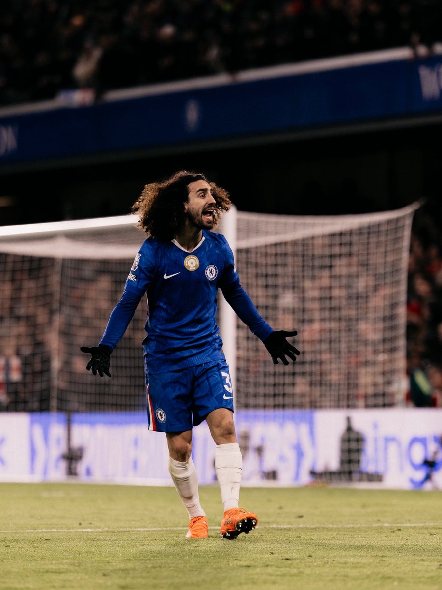 cucurella3's tweet image. Very proud of the team effort and the support of the fans today 💙 @ChelseaFC