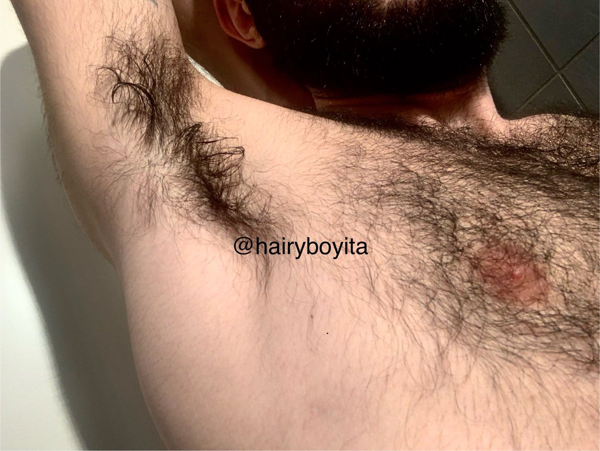 > Aggiornamento ascelle: pelose, sudate. Più inali l’odore che emanano più non capisci un cazzo 😵‍💫

> Armpits update: hairy, sweaty. The more you inhale the smell the more you lose it 😵‍💫

#hairy #armpits #sweat #fetish #otter #cashmaster #cashpig #findom #send #serve #obey