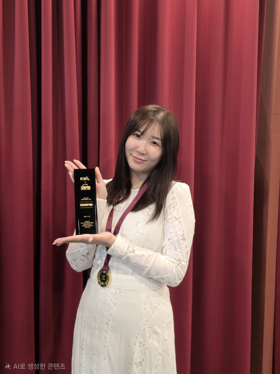 KrMahjongLeague's tweet image. KML × NPM Mahjong Invitational 2025 결과🀄️

🏆 MINASE, Chihiro
2위 KIM, Da-San
3위 LEE, Tae-Eun

한·일 선수 모두 고생 많으셨습니다! 감사합니다 😊

#KML #NPM #리치마작 #Mahjong