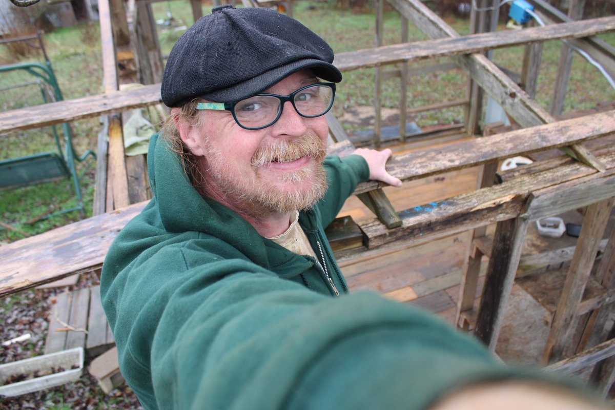 docsanderson's tweet image. #Scientists #Carpenter #RestorationProject #WildFireProtocol #Wolves @HeartsofHeroes_
@danpeckwx @Nature @Ginger_Zee Mags G, this board is  wrong size with LARGE bowing. the bowing induced stress into the frame causing a twisting. i have to pull it from under the rafters Mwah Lee