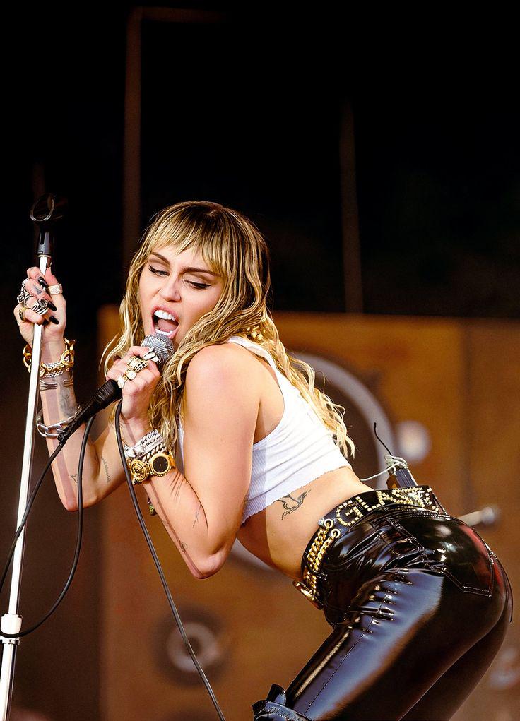 Gambit63350's tweet photo. Miley Cyrus https://t.co/xVj9eOZVMq