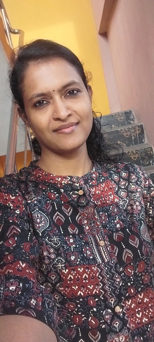 mrithulaM's tweet photo. என் வாழ்விலேயே மறக்க முடியாத வாழ்த்தை தந்த நவம்பர் மாதம்..
நான் மிகவும் நேசிக்கும், மதிக்கும் தலைவரின் வாழ்த்தை பெற்றுத்தந்த மாதம் 😍
#Novdump https://t.co/yQ9gINvOHa