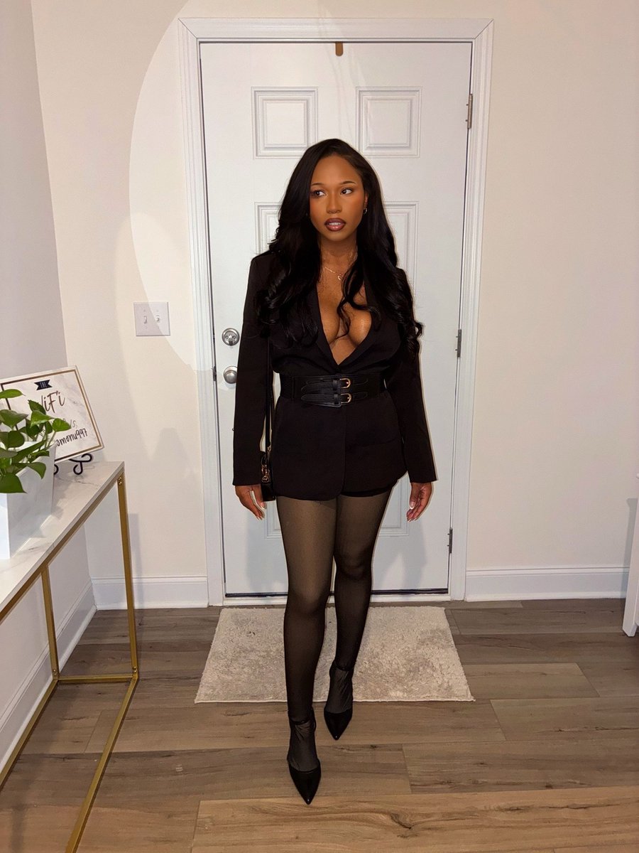 TeaTimeWithTiny's tweet image. 🖤