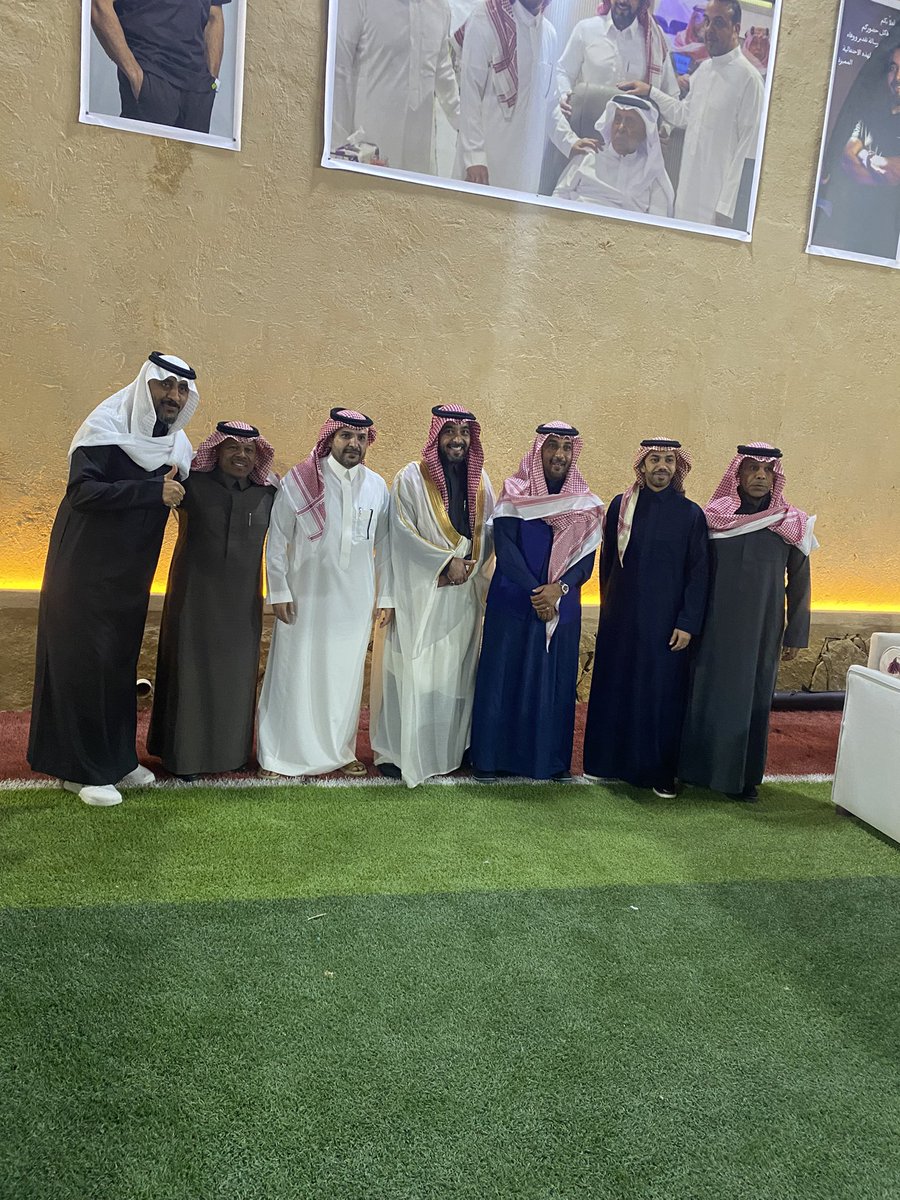 سعدت بحضور مأدبة العشاء وحفل تكريم الغالي د. نايف الموسى بمناسبة حصوله على درجة البروفيسور، بحضور والدهم العزيز الشيخ عبدالله الموسى، وإخوانه الكرام د. ناصر <a href="/almousa7naser/">ناصر الموسى</a> وعبدالكرم وبقية الإخوة. شكراً على الدعوة، وتمنياتي بالمزيد من التألق والنجاح.