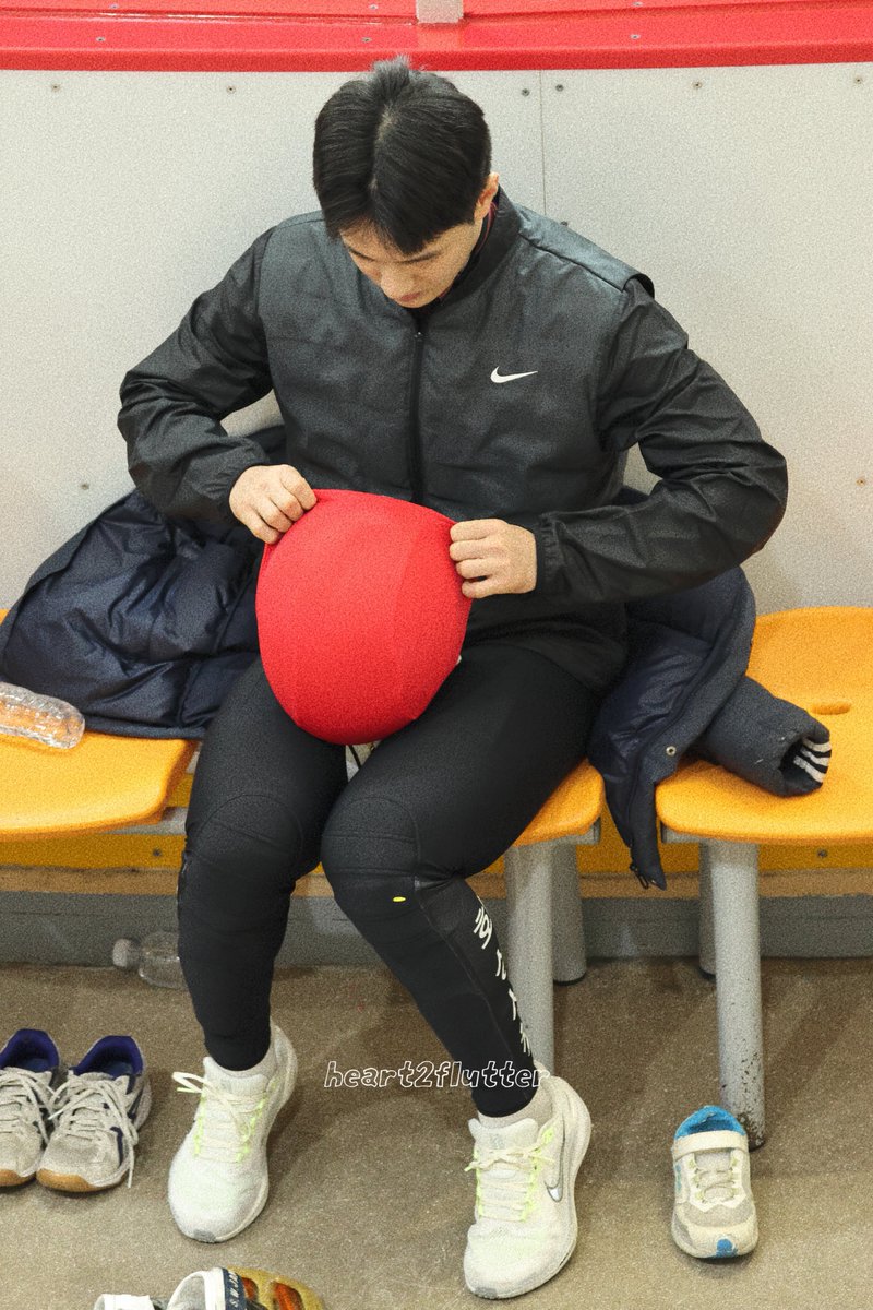 heart2flutter's tweet image. 251130

#쇼트트랙 #장성우