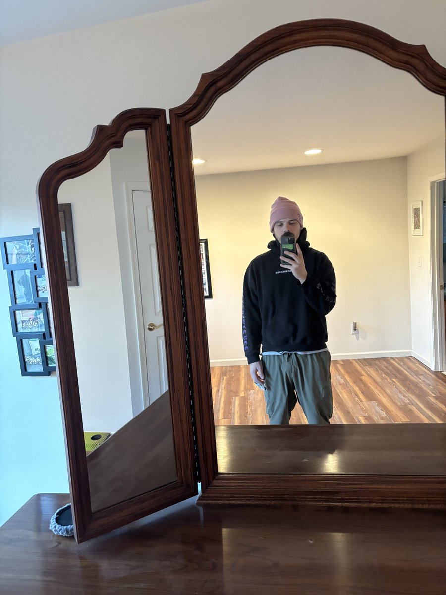 ballsmcfartney tweet media