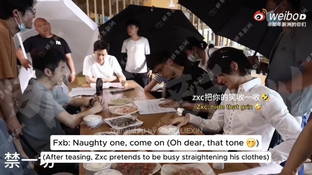 zhaosu99's tweet photo. one commands the other to call him BABA (daddy) and the other keeps thanking the other for that SPECIAL “concern and treatment”(dirty joke) . fuck . https://t.co/Mfz8aKU2Uw