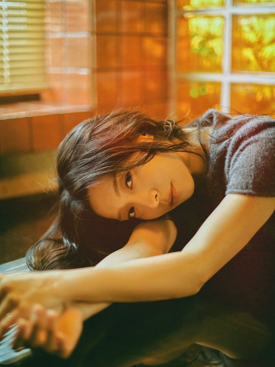 fx_Luuuuuuuuna's tweet photo. LUNA single 우리 마지막이라면
https://t.co/GiKcA4c91M
#LUNA  #루나 https://t.co/0ZEAsF2Nhh